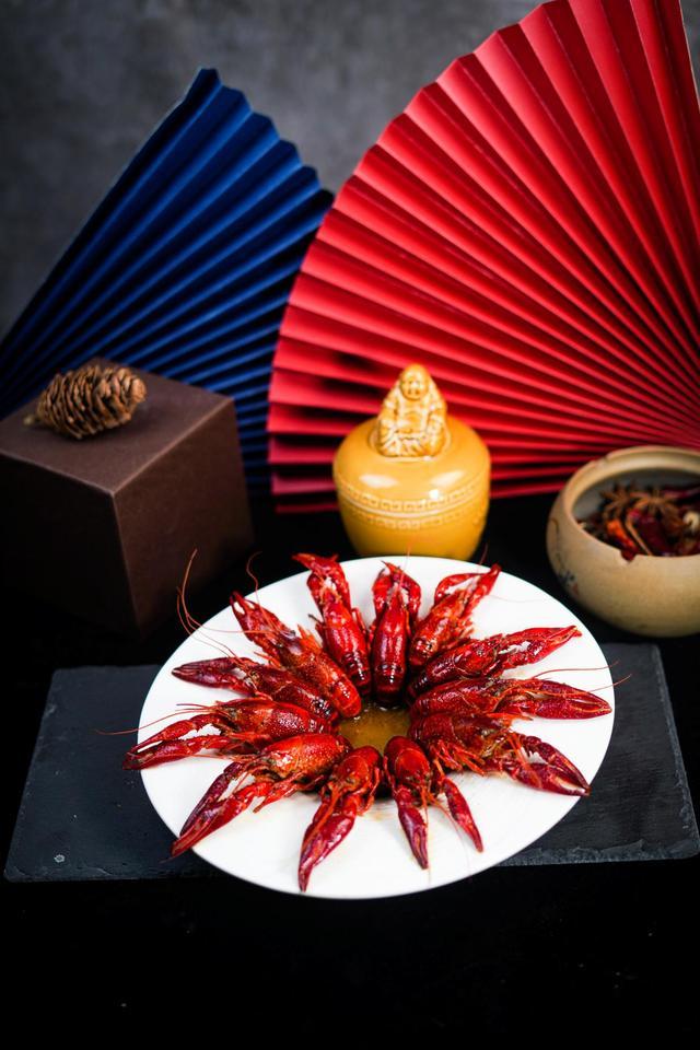 五店同開，初壹食午預煮餐食連鎖品牌強勢登陸成都，以硬件研發(fā)撬動餐飲新藍海